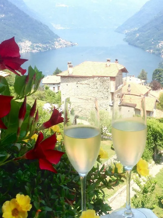 Holiday Home Liliana Faggeto Lario 0*,  İtalya